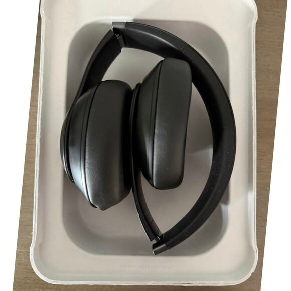 Beats Studio Pro Wireless Headphones Model MGTP3LL/A USA Black NC Spatial Audio - Picture 16 of 16